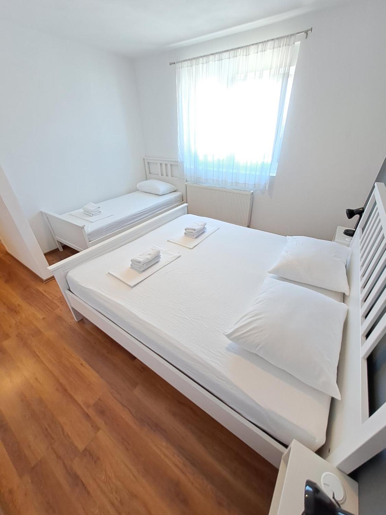 Holiday House Meri Пакоштане Экстерьер фото